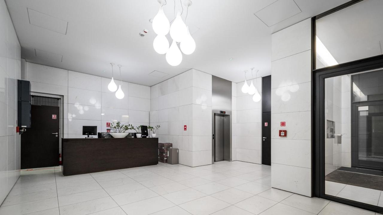 Apartamenty Sun & Snow 19 Dzielnica With Free Parking Varsovia Exterior foto