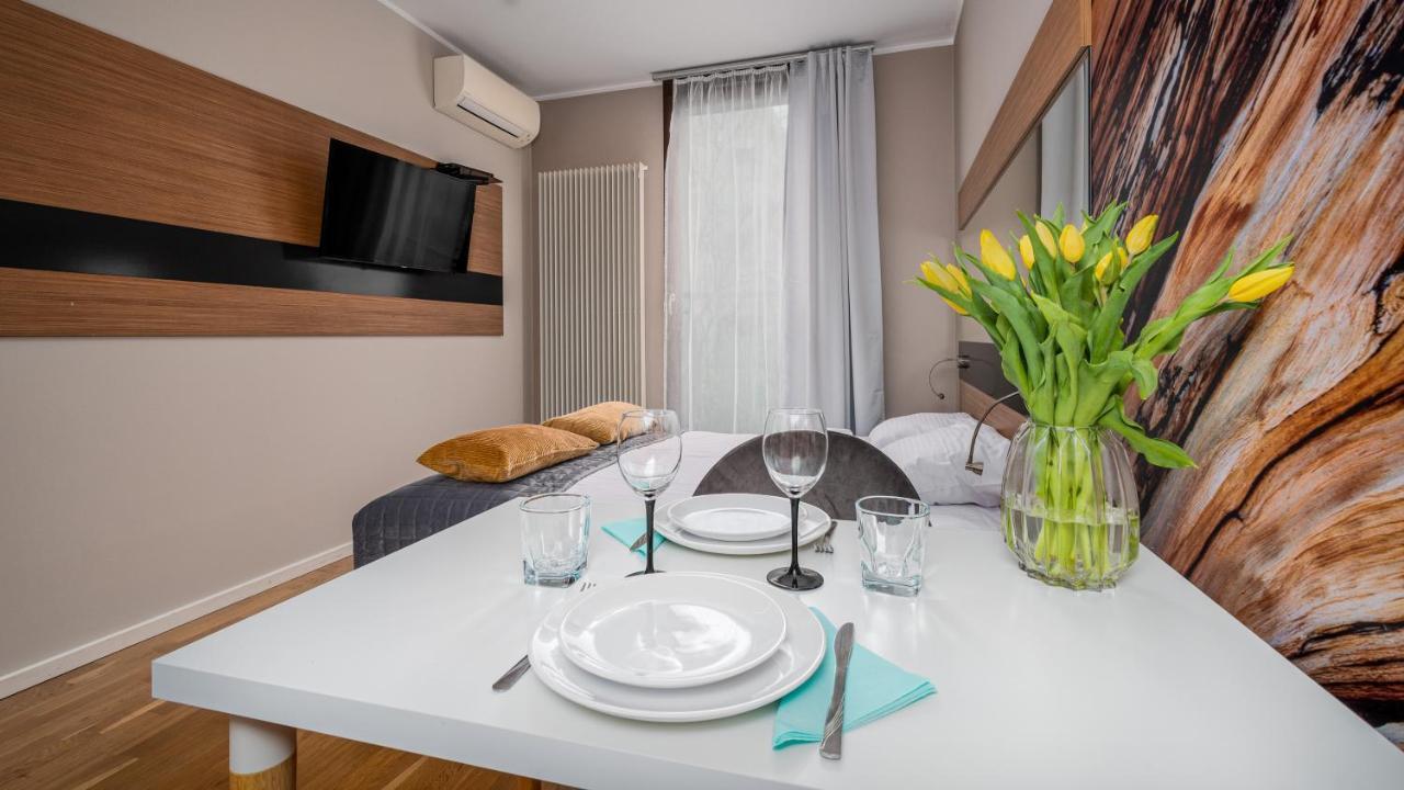 Apartamenty Sun & Snow 19 Dzielnica With Free Parking Varsovia Exterior foto